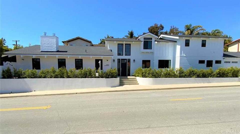 MLS SB21060860 1657 Gates Ave, Manhattan Beach, CA 90266