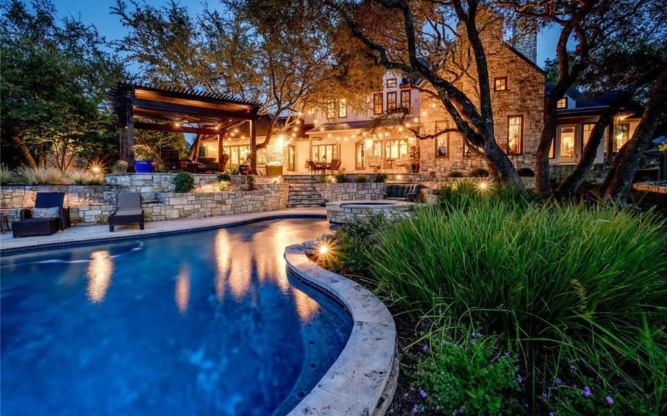 245 Pemberton Way The Veritas Group