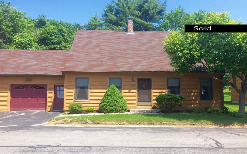 Coachlight Village Condo The David Banks Team RE/MAX By The Bay