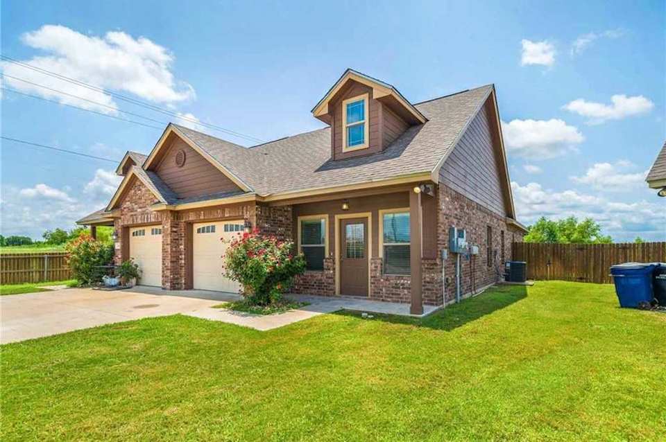 MLS 3183030 103 Stockton Family Court, Jarrell, TX 76537