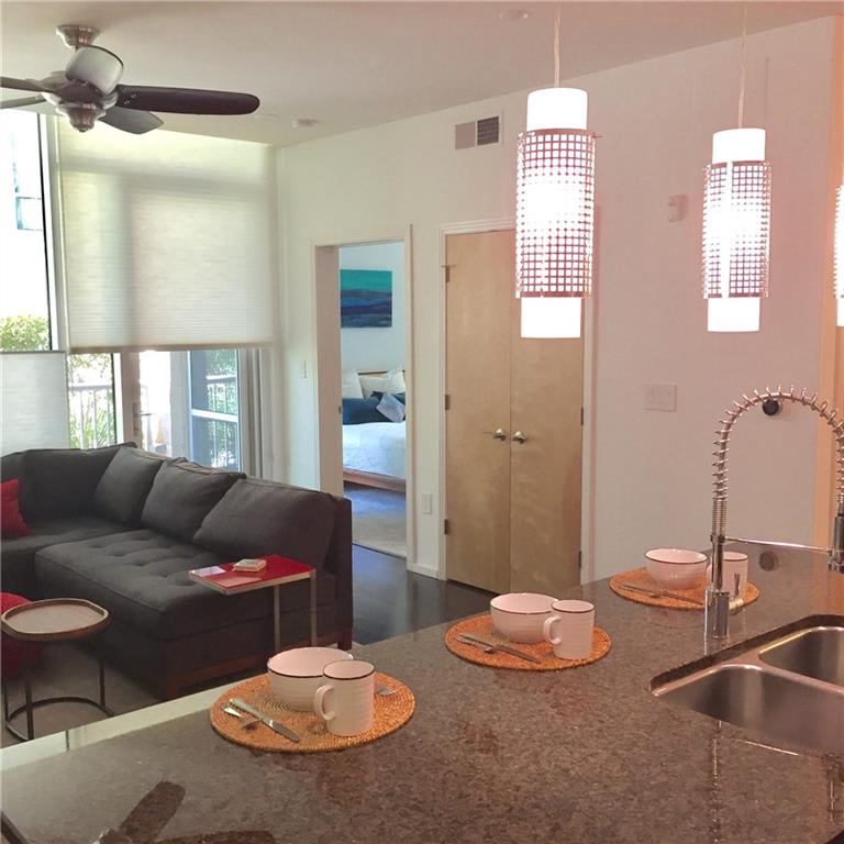 1600 Barton Springs Rd, #6102