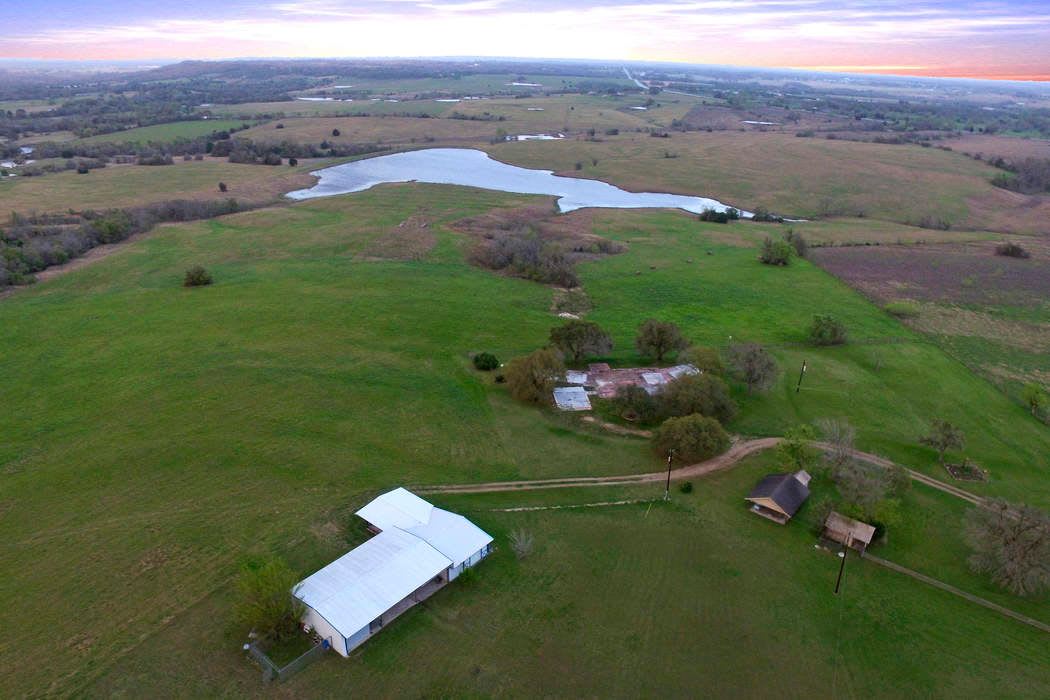716 Fm 2436 | Walter Bering | Houston Real Estate Agents