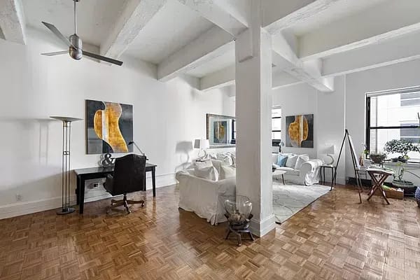 529 West 42nd St Unit: 5F