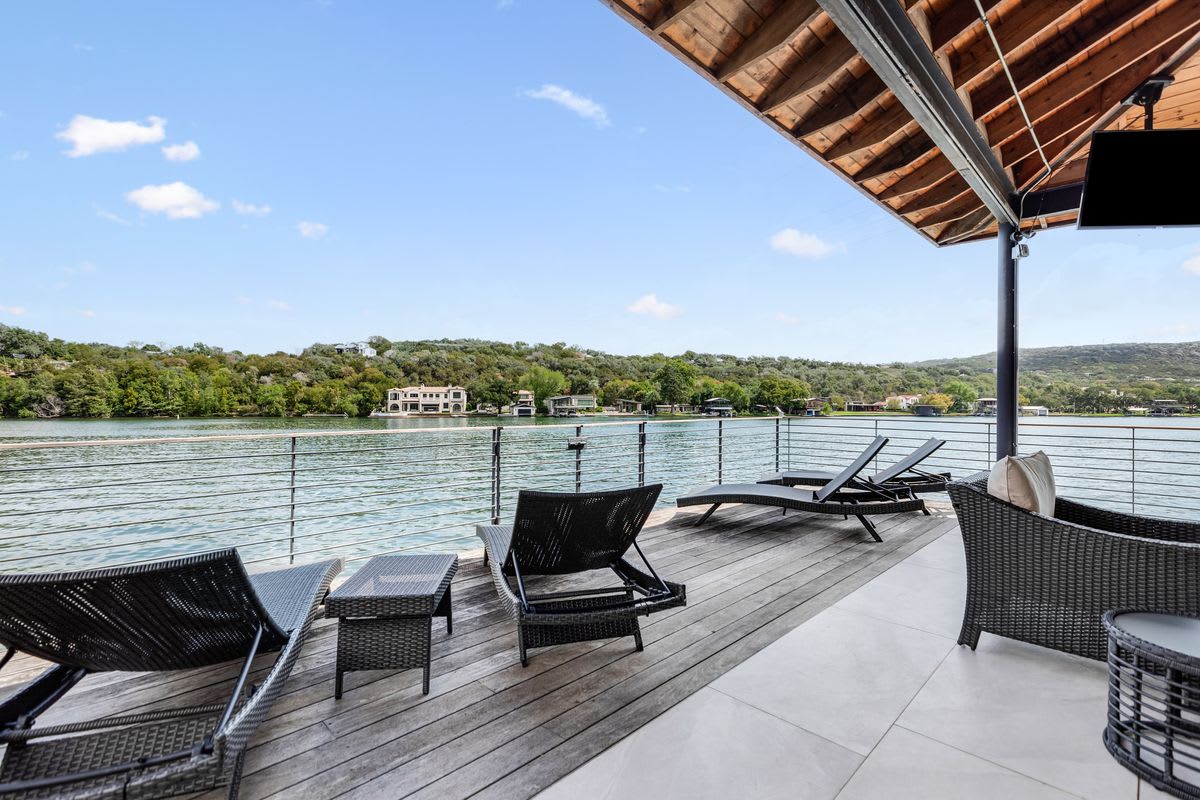 Lake Austin Waterfront Home for Sale