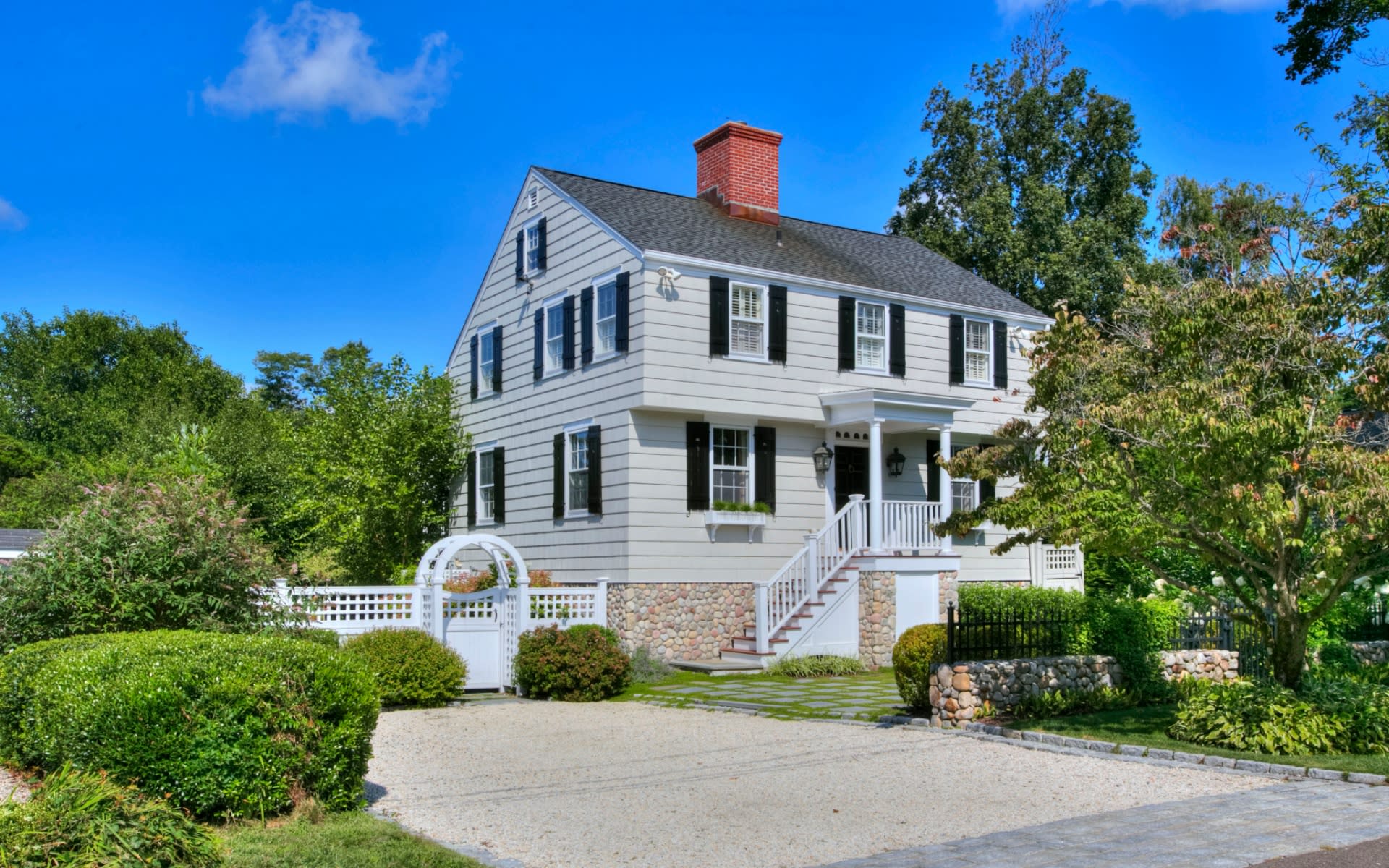 19 Roosevelt Rd M & D Properties