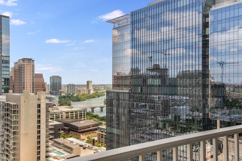 360 Nueces St, #2303