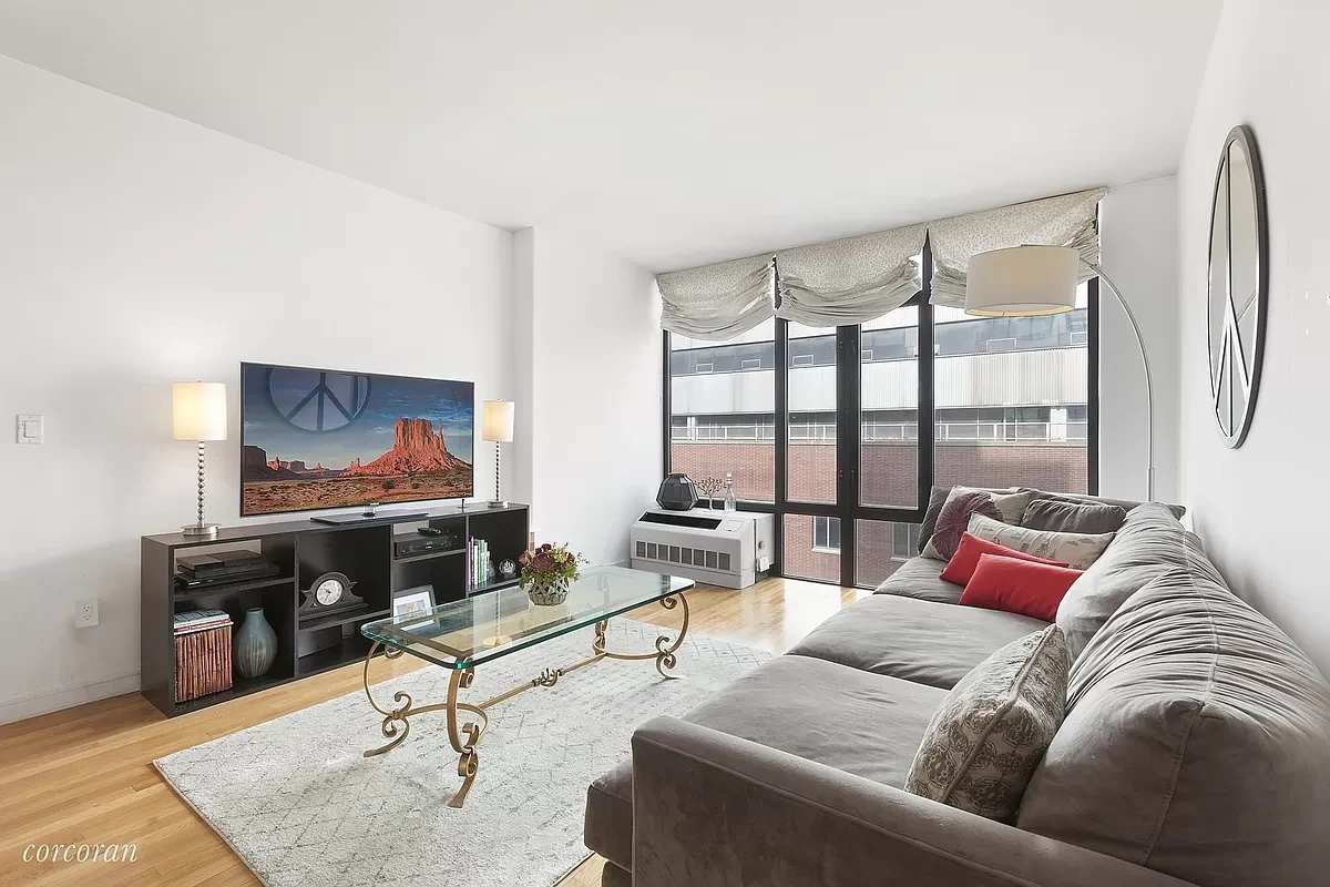 148 East 24th Street Unit: 9A