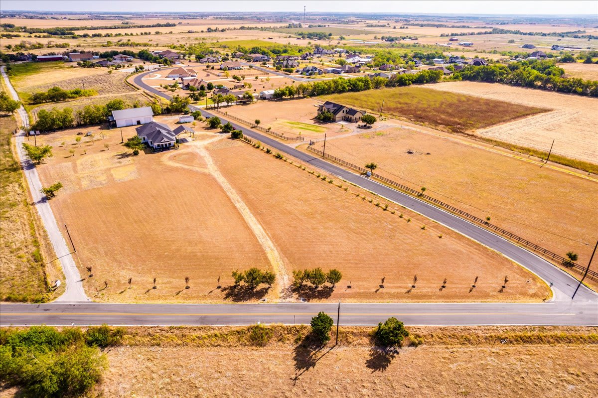 Historic Farmhouse with barn on 4 acres in Pflugerville, TX