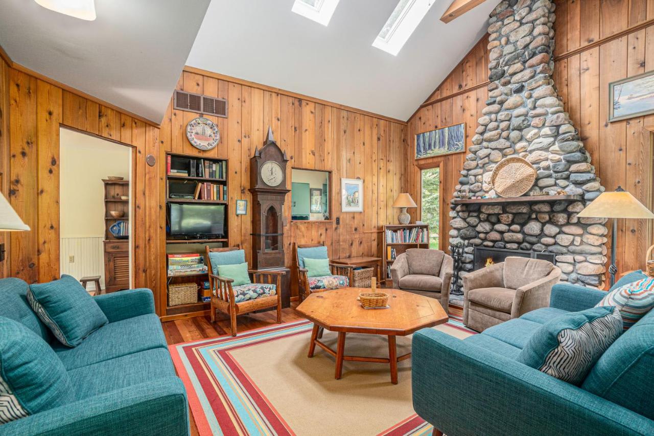 Bricker Cottage Little Glen Lake, Michigan