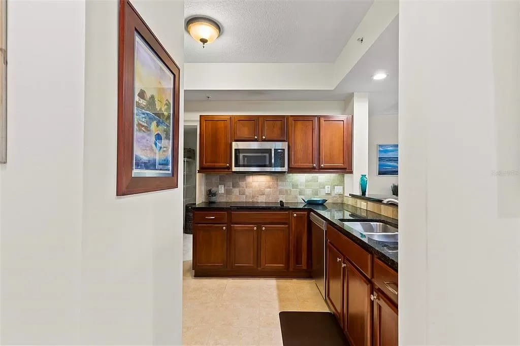 102 YACHT HARBOR DRIVE Unit: 369