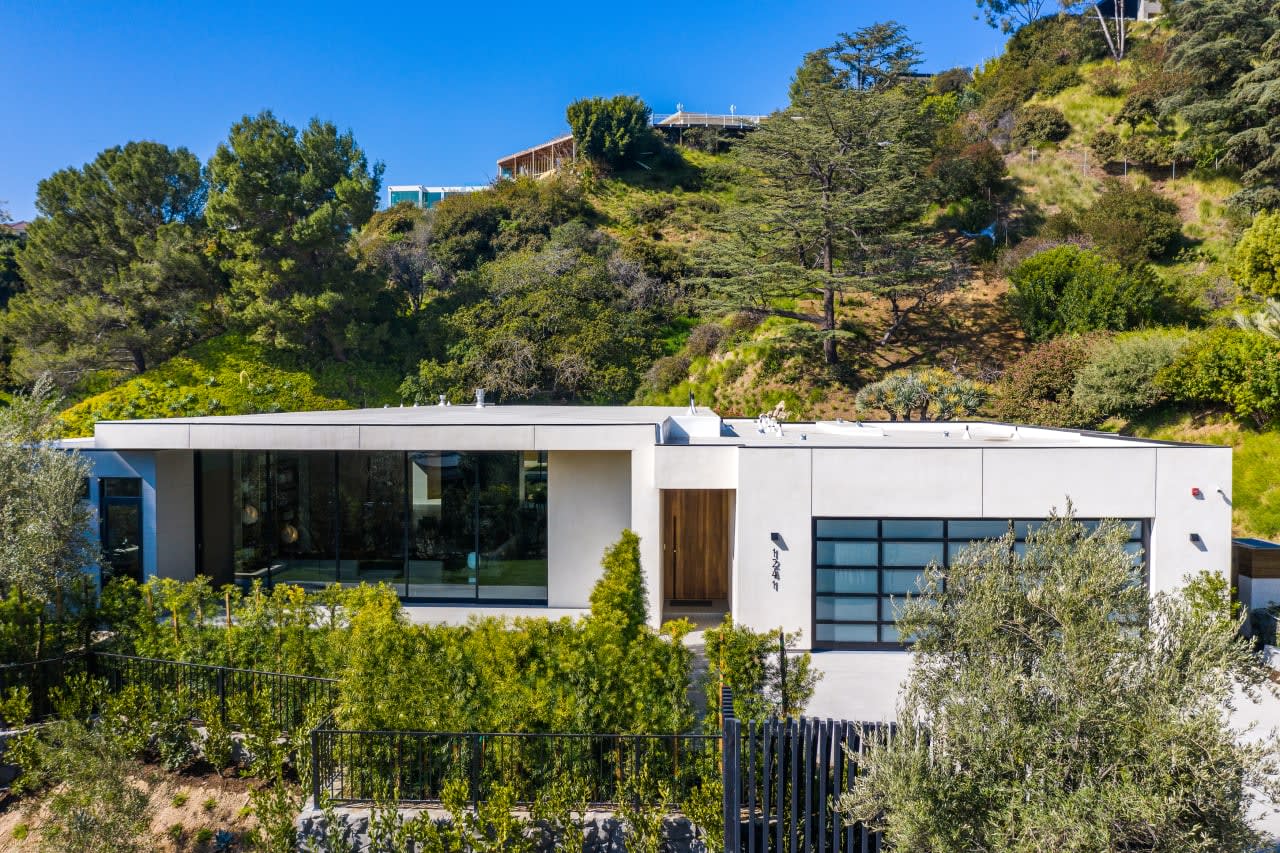 1241 Loma Vista Drive, Beverly Hills The Fridman Group