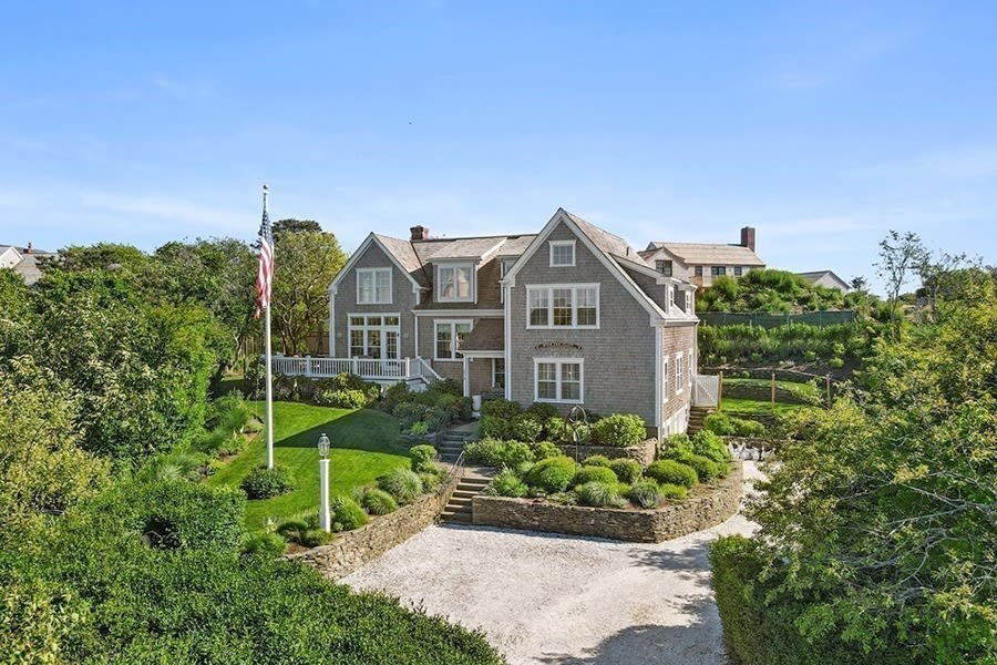 On the Market: A Nantucket Colonial with a Widow’s Walk