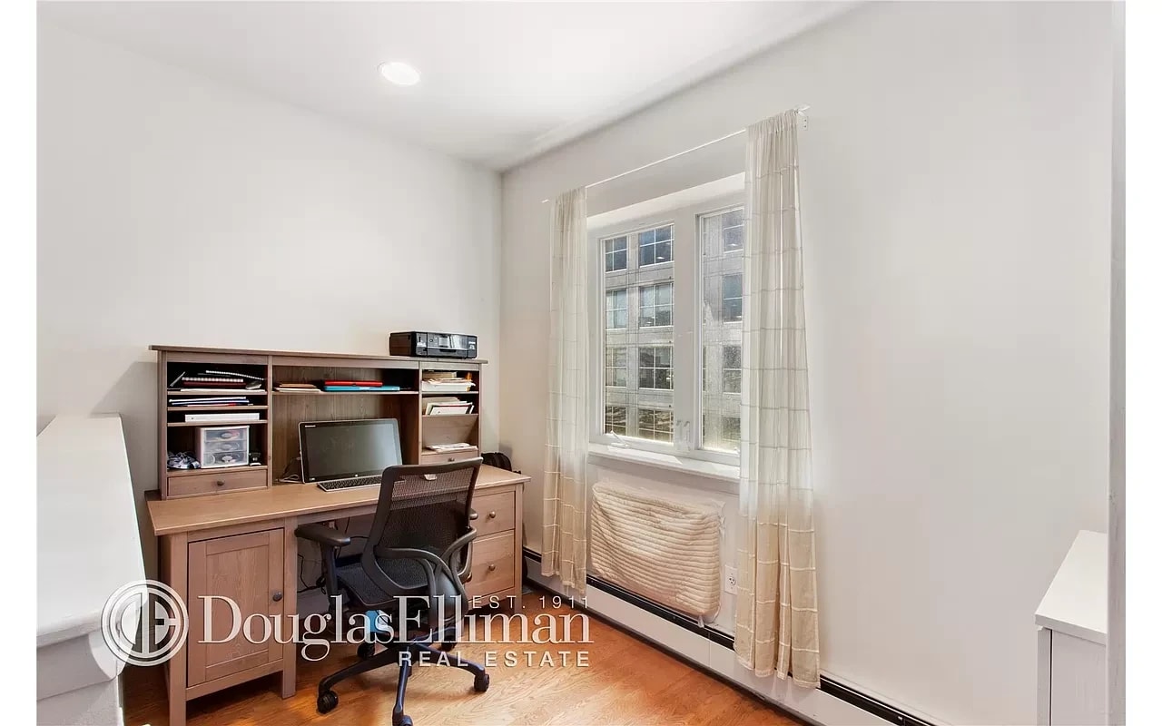 525 Vanderbilt Avenue Unit: 4A