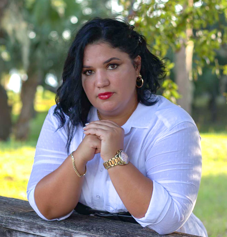 Profile photo of realtor associate Dailen Alvarez.