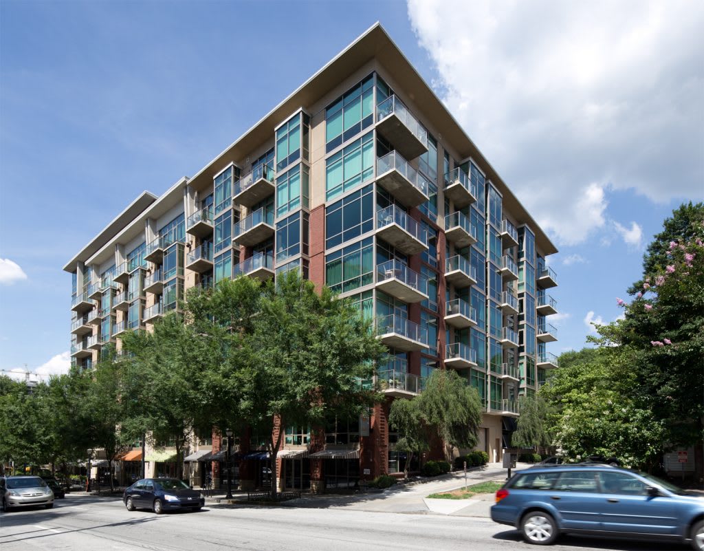 905 Juniper Condominiums