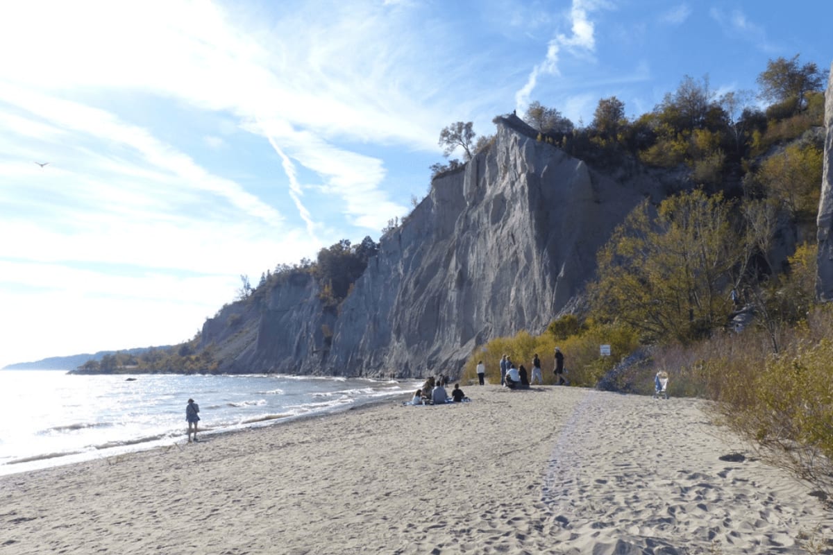 Toronto Neighbourhood Highlights: Cliffcrest vs. Guildwood