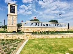 Mustang Lakes