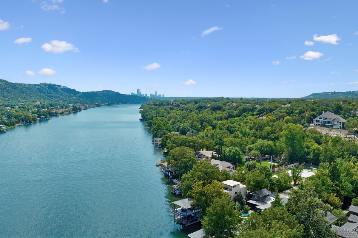 Lake Austin Waterfront Home for Sale
