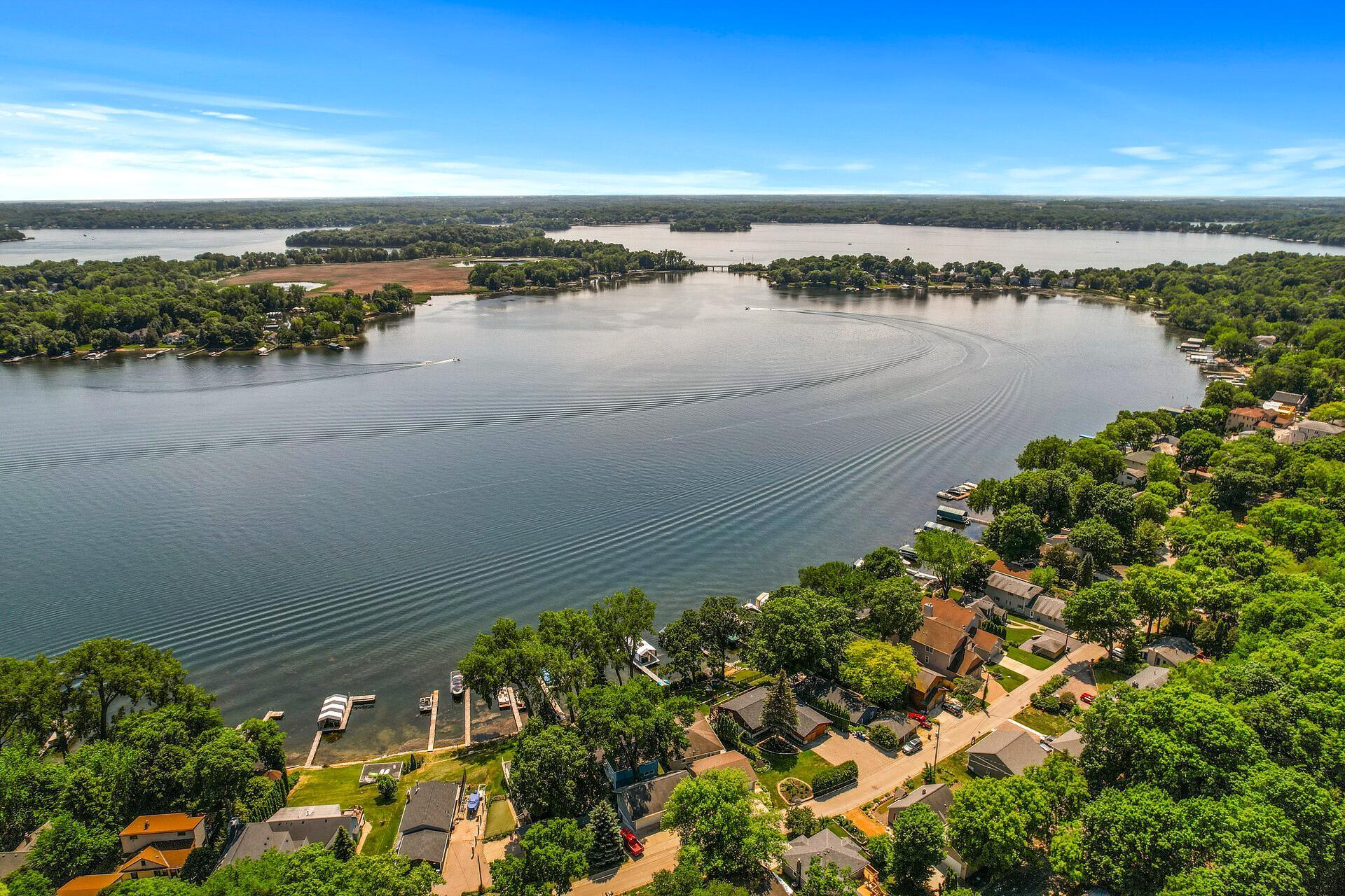 Neighborhoods Welu Group Wayzata Real Estate Expert