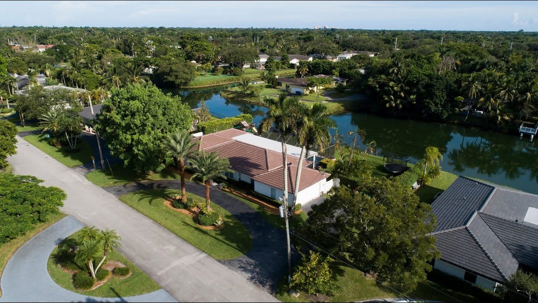 Delightful Waterfront Home | 7400 SW 109 Terrace, Pinecrest