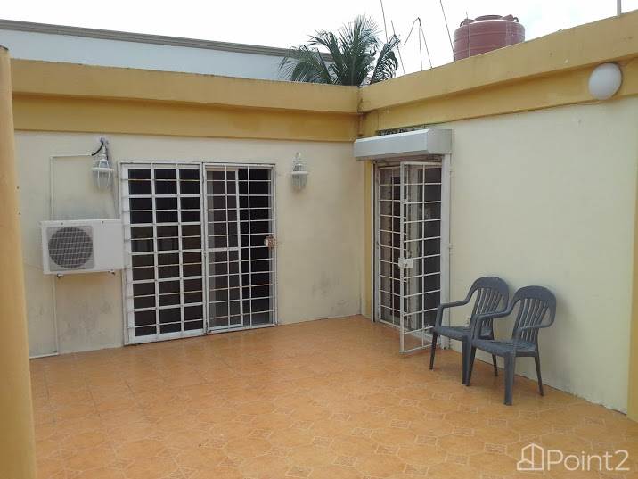 Corozal Gem - 2300 sq ft, 2 story, 4 bed, 4 bath single-family home 