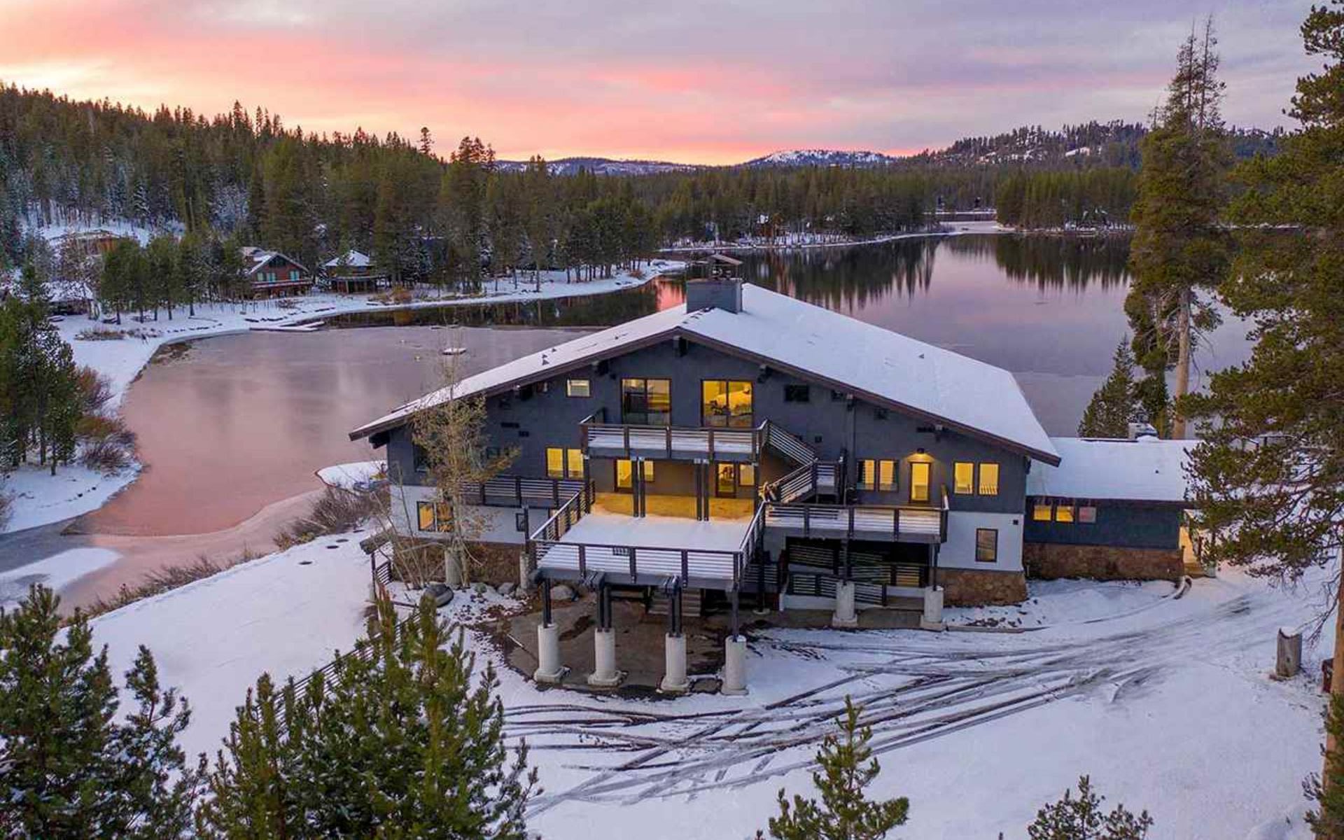 1111 Soda Springs Road