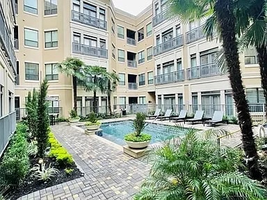 1901 Post Oak Blvd APT 1213