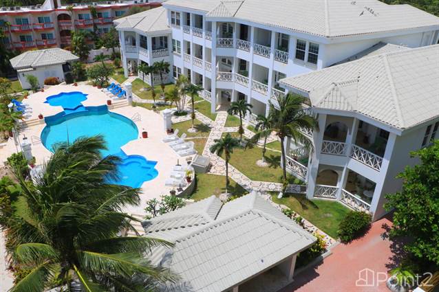 The Caribbean Dreams Luxury 2 Bed 2 Bath Pool View Residence at the Grand Colony Island Villas