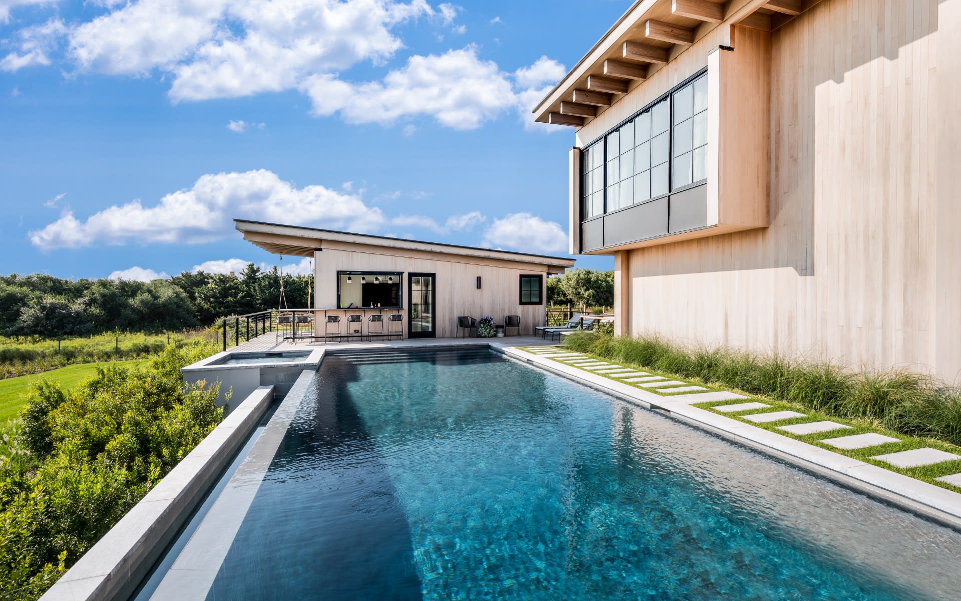 Free Hamptons, Sag Harbor, or Sagaponack Home Valuation