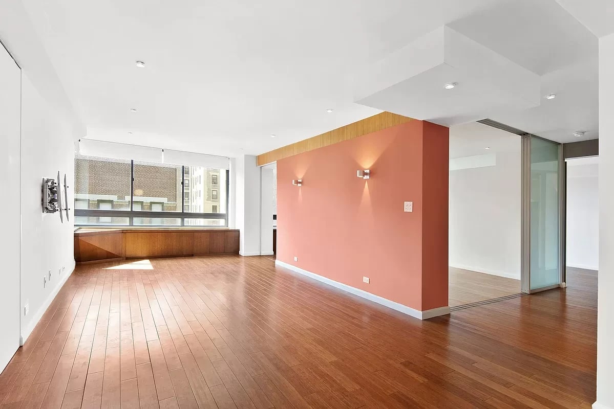 225 West 83rd Street Unit: 5RS