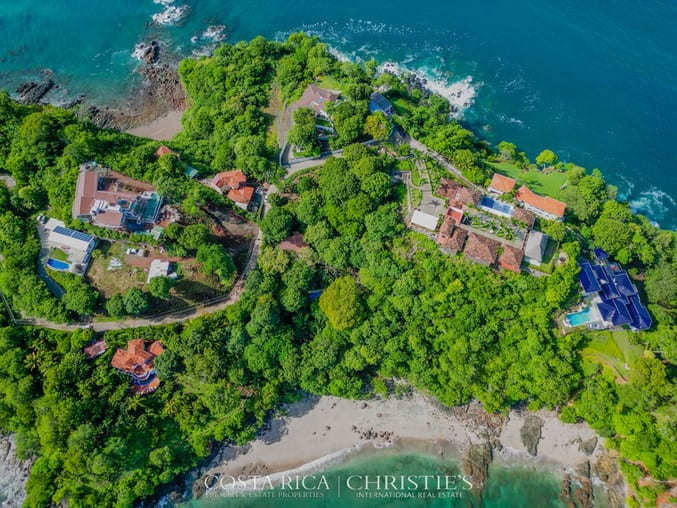 Titled Beachfront Homesite Cresta Norte