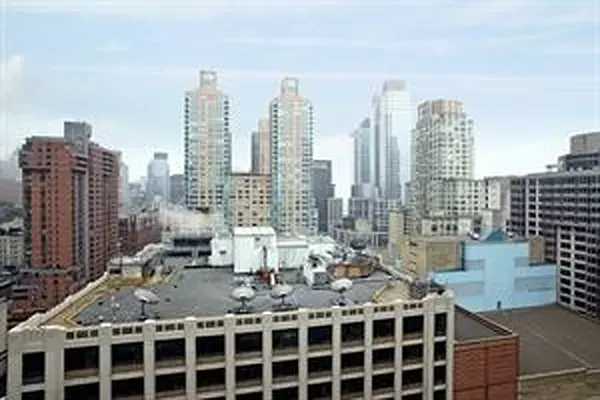 303 West 66th Street Unit: 19CE