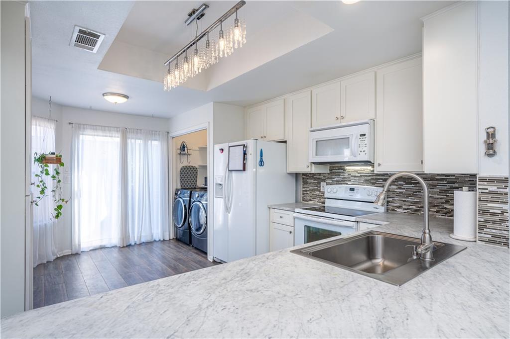 2201 Lakeway Blvd, #10