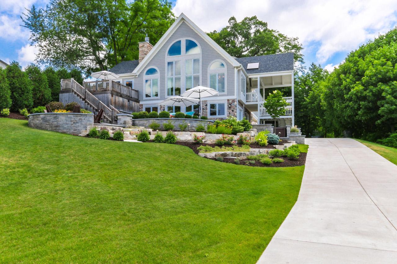 Tricia Forbeck Geneva Lake Real Estate Specialist