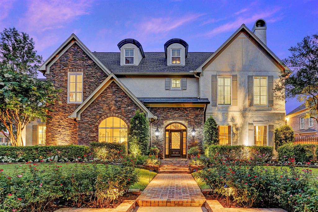 Sales Young Realty Group Houston Real State Broker