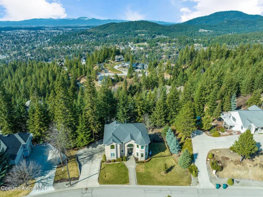 home for sale in Coeur d'Alene, ID