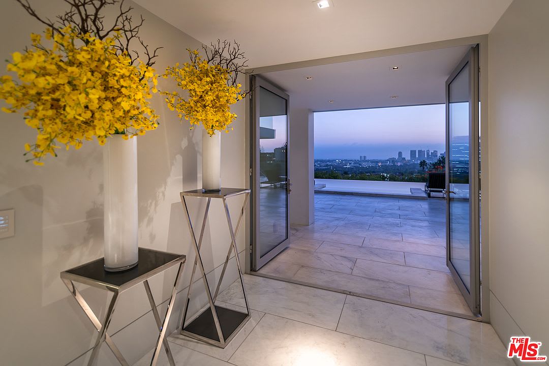 St Ives Modern - Hollywood Hills