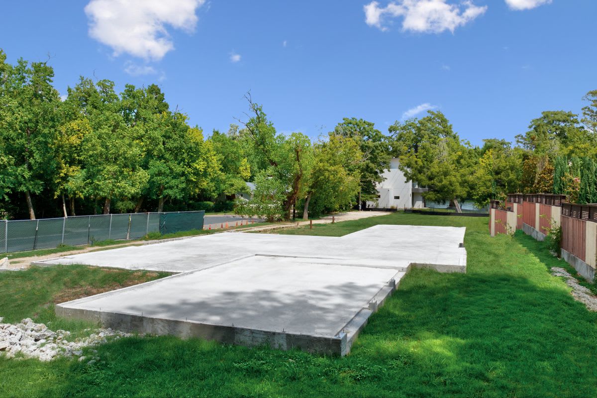 Lake Austin Waterfront Home for Sale