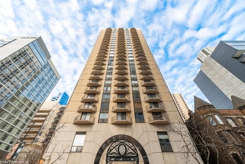 70 W Huron