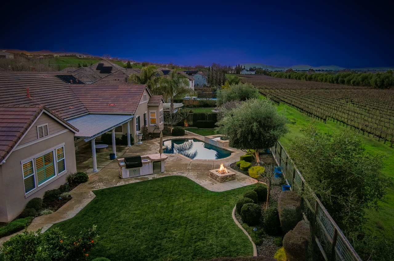 2257 Vineyard Heights Lane