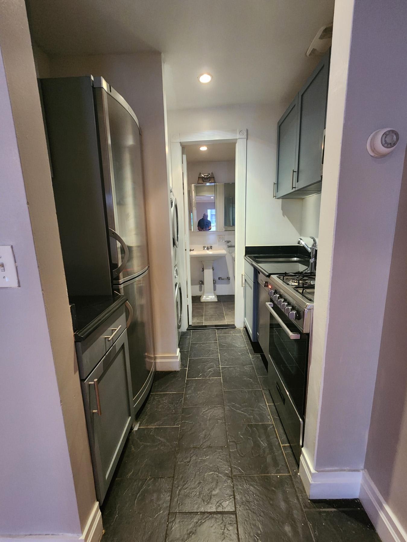 40 Avenue B