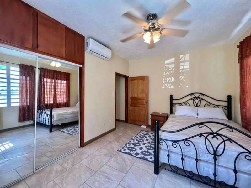 685 Paraquita Bay 2 Bedrooms