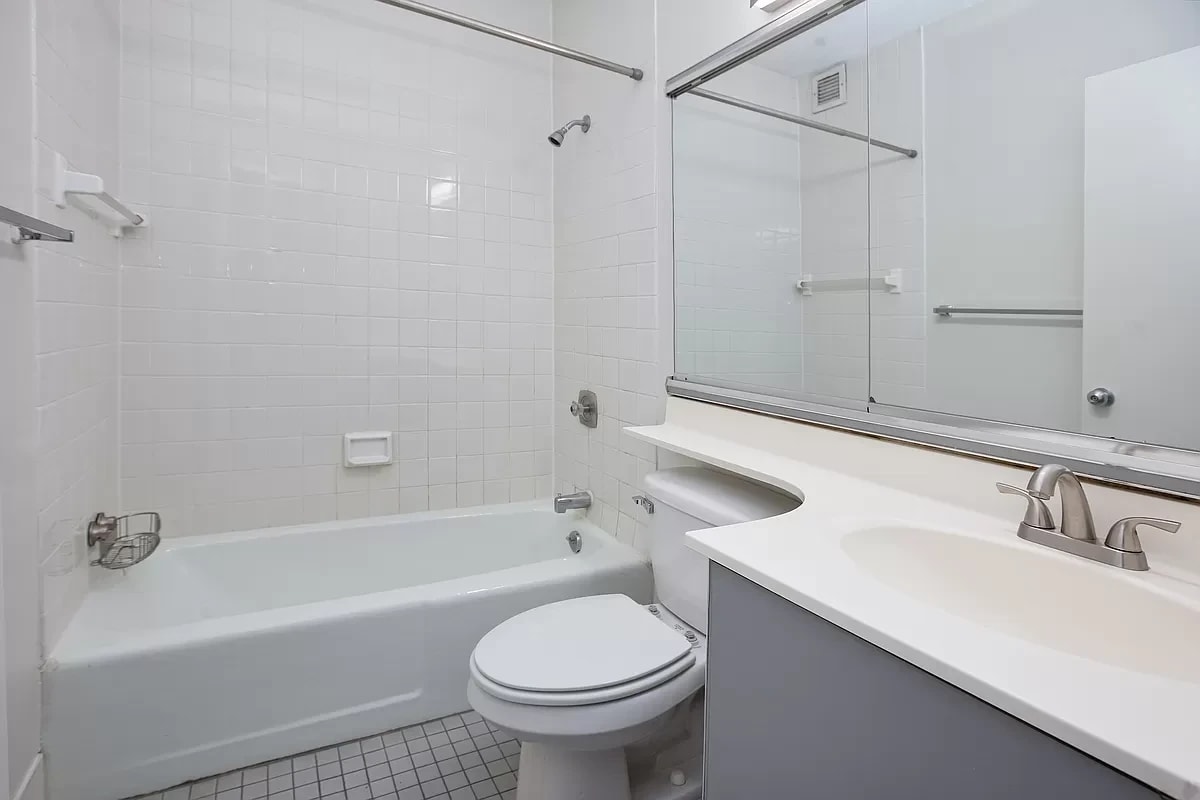 347 West 57th Street Unit: 10B