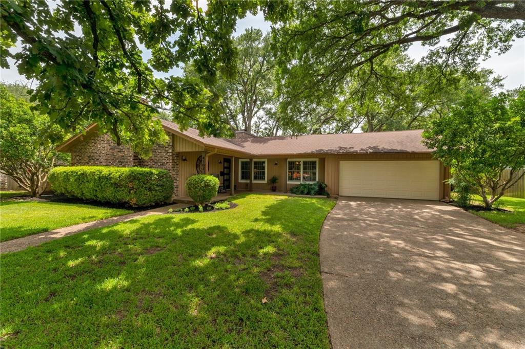 4107 North Hills Dr