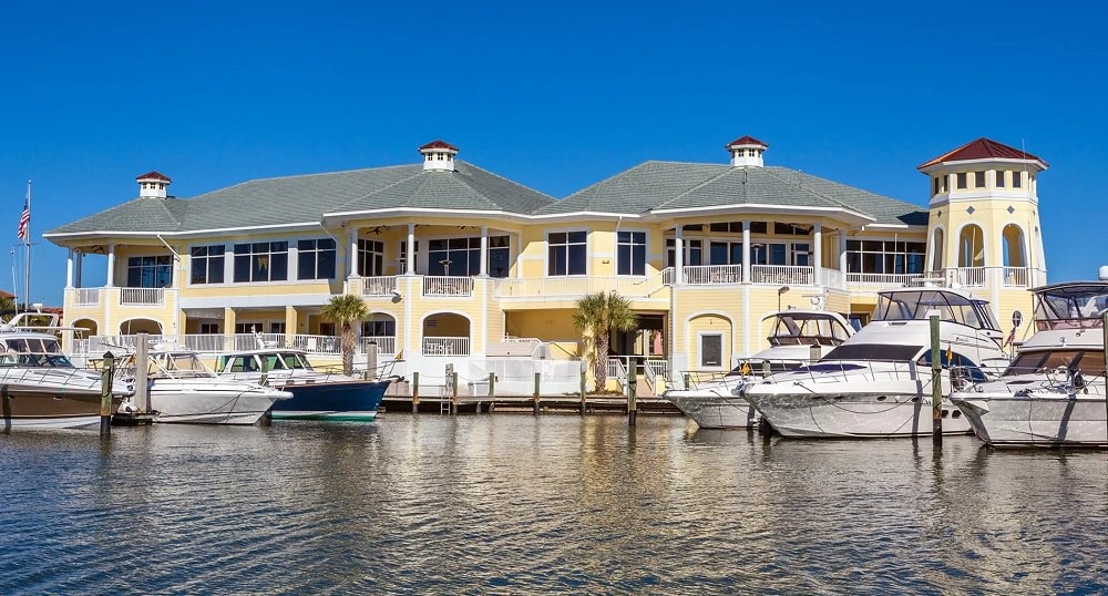 Naples Sailing & Yacht Club from water perspective