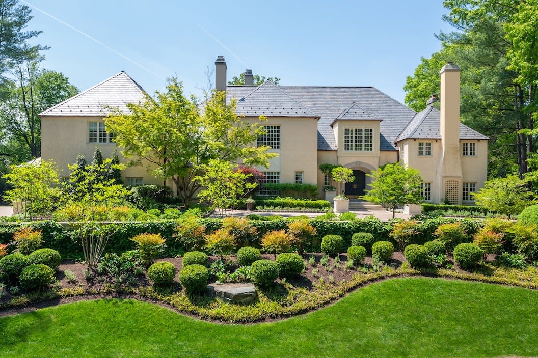 6455 Kedleston Court