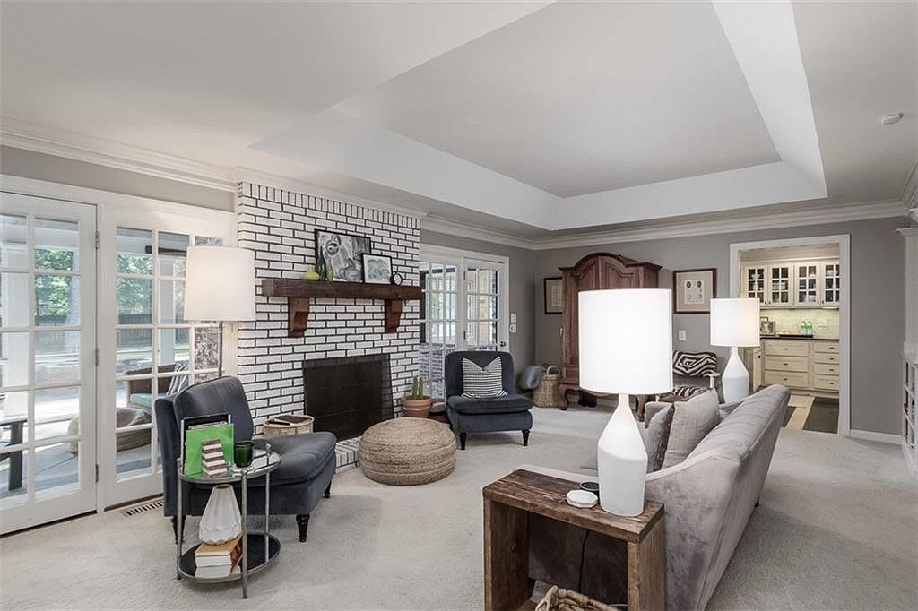 2199 Spring Creek Road