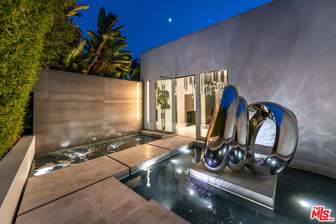 St Ives Modern - Hollywood Hills