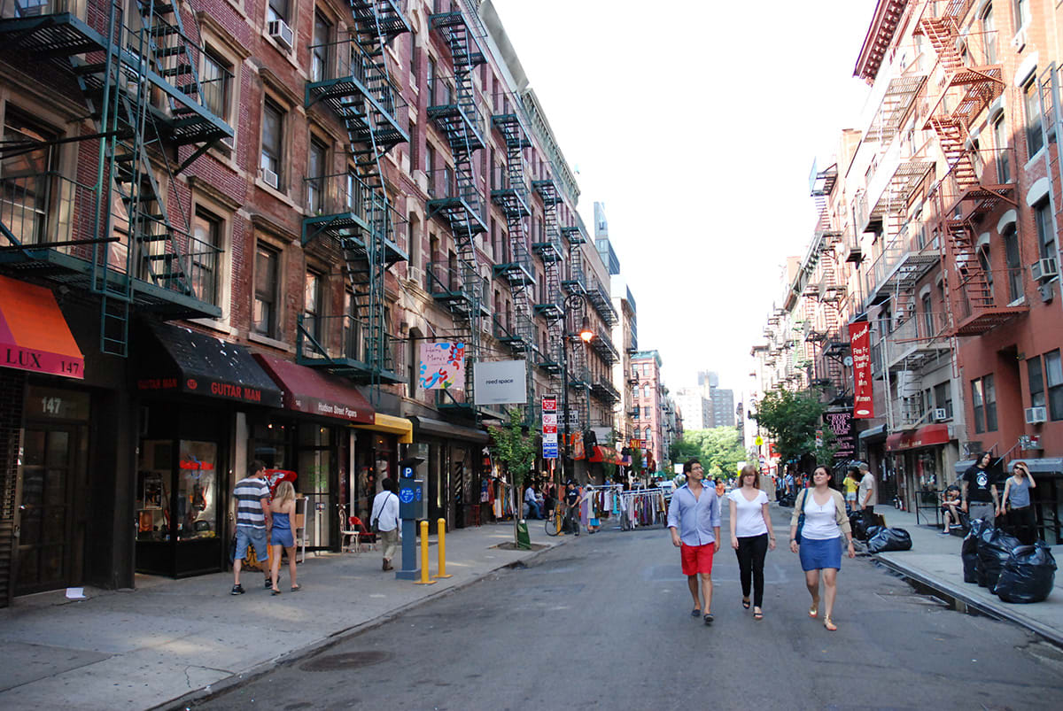 Lower East Side  Neighborhood Guide