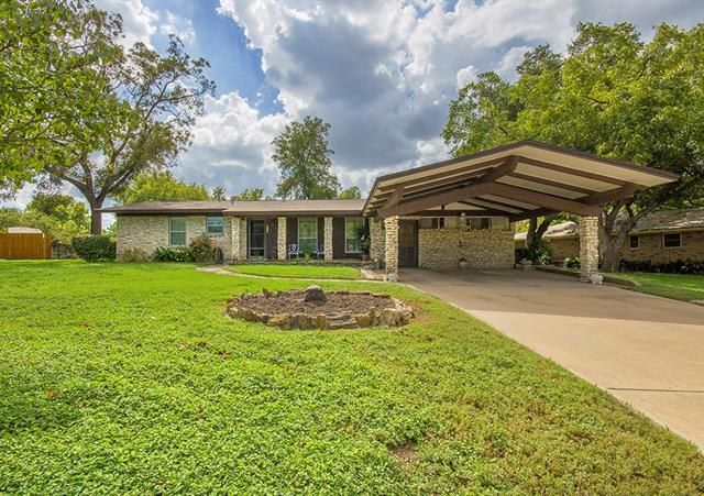 1105 E Applegate Dr